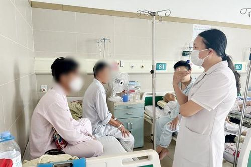 Thở máy, hôn mê, nguy kịch do thuốc lá điện tử