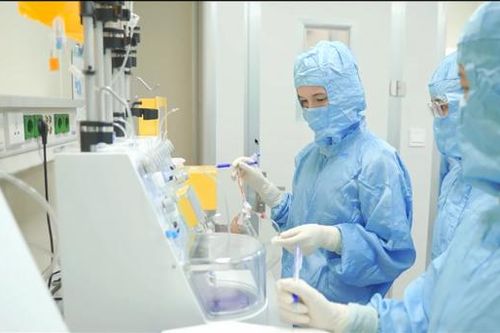 Bài 1: Chi tiền tỷ để 'cải lão hoàn đồng'