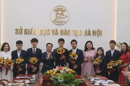 Gặp mặt đội tuyển Olympic khoa học trẻ quốc tế năm 2023