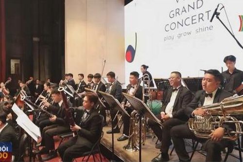 Chương trình hòa nhạc với dàn nhạc giao hưởng trẻ đa quốc tịch