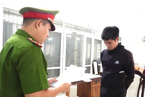 Nhân viên ngân hàng chiếm đoạt tiền tỷ của đồng nghiệp