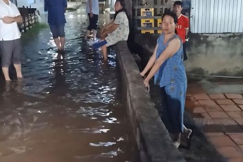 Bạc Liêu: Triều cường bủa vây cửa biển Nhà Mát
