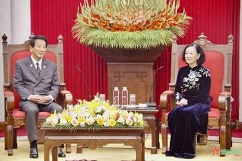 Thường trực Ban Bí thư Trương Thị Mai tiếp nguyên Đại sứ đặc biệt Việt Nam - Nhật Bản Sugi Ryotaro
