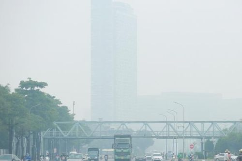 Chất lượng không khí ở Hà Nội rất xấu, bầu trời mù đặc