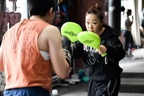 Ngày càng nhiều phụ nữ Trung Quốc tìm đến boxing