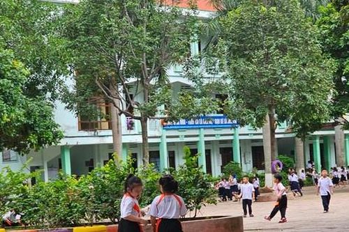 Vụ chèn tiếng Anh liên kết vào tiết chính khóa: Sở Giáo dục chỉ đạo gì?