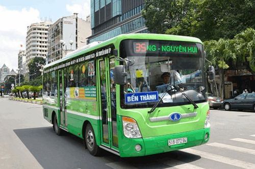 Mỗi ngày xe buýt TP.HCM vận chuyển 242.919 người