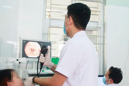 9 triệu chứng ung thư vòm họng giống cảm cúm