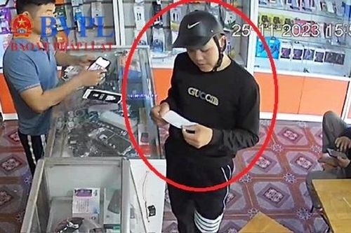 Truy bắt đối tượng giả vờ mua hàng rồi cướp giật tài sản