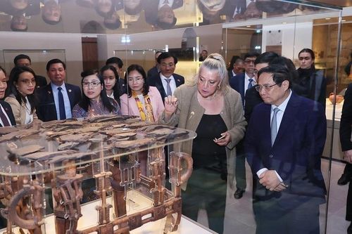 Thủ tướng Phạm Minh Chính thăm Bảo tàng Anatolian ở Thổ Nhĩ Kỳ