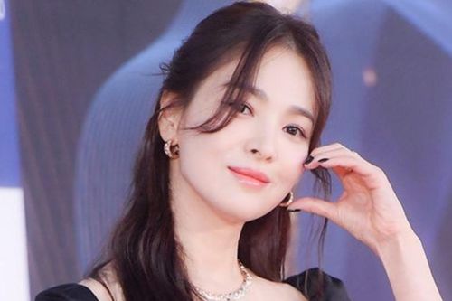 'Chuyện tình' lãng mạn của Song Hye Kyo với một nam thần gây sốt, còn công khai nói lời yêu nhau thế này