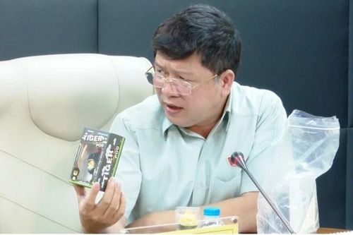 Thuốc lá: Cấm giới trẻ tiếp xúc, chỉ cung cấp đúng đối tượng