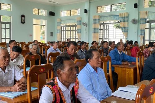 Ia Pa cung cấp thông tin cho 120 người có uy tín, lực lượng cốt cán
