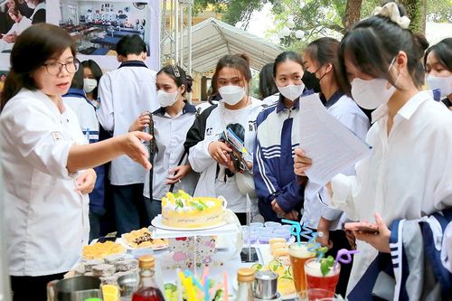 Gắn đào tạo nghề với giải quyết việc làm