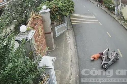 Bắt nhanh thanh niên giật túi xách làm người phụ nữ ngã xuống đường