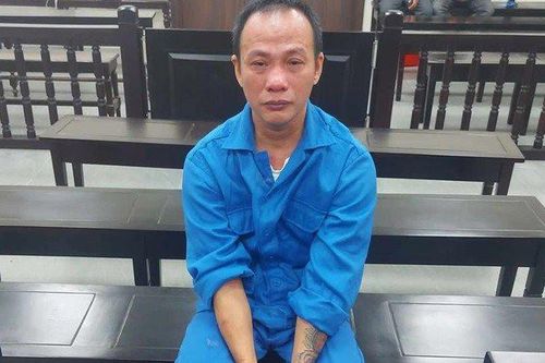 Đối tượng cầm rìu chém vợ lĩnh án 11 năm tù