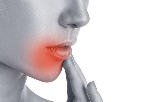 Cách chữa khô miệng hiệu quả tại nhà