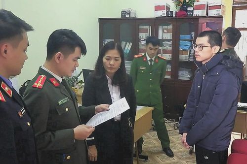 Bắt nhân viên ngân hàng lừa đảo chiếm đoạt nhiều tỷ đồng