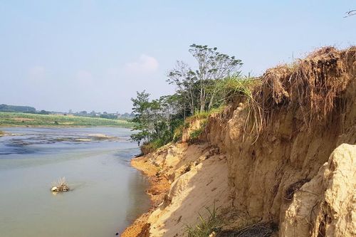 Sống thấp thỏm trong vùng sạt lở