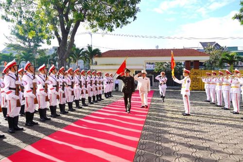 Bộ trưởng Tô Lâm làm việc với Công an tỉnh Kon Tum