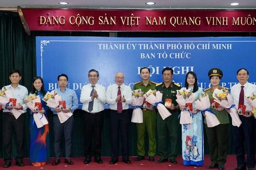 TPHCM tuyên dương 96 đảng viên tiêu biểu cấp thành phố