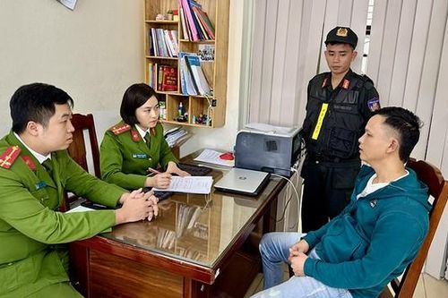 Bắt quả tang 31 đối tượng tổ chức sử dụng trái phép ma túy
