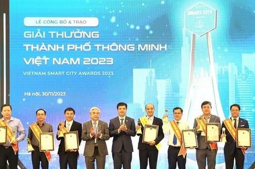 Hà Nội nhận giải thưởng 'Thành phố hấp dẫn khởi nghiệp, đổi mới sáng tạo'