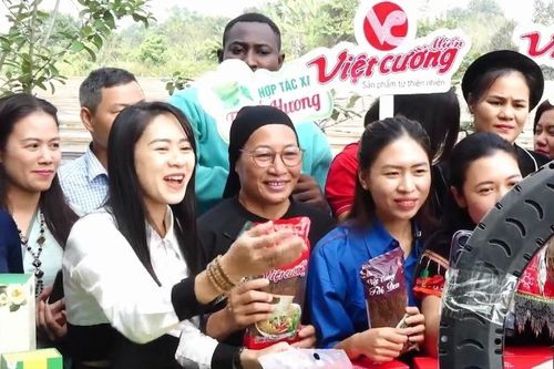 Nỗ lực tìm kiếm đầu ra cho thị trường nông sản Thái Nguyên