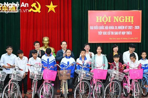 Cử tri Đô Lương kiến nghị chuyển thủ tục xác nhận hồ sơ lý lịch tư pháp về tuyến huyện