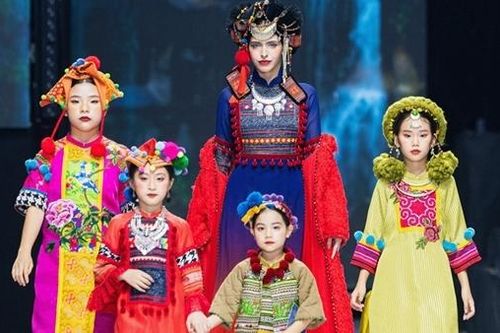 Xu hướng phát triển bền vững của thời trang Việt: Hòa nhịp dòng chảy thời trang thế giới