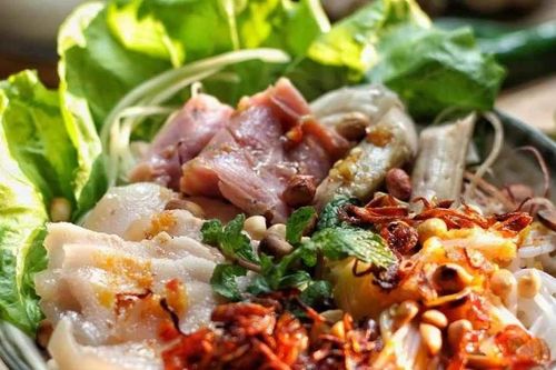 Thưởng thức hương vị đậm đà đặc biệt của bún mắm nêm Đà Nẵng
