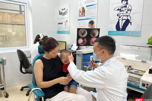 Không thể bỏ giấy chuyển tuyến, nhưng phải sớm áp dụng giấy chuyển tuyến điện tử cho người dân