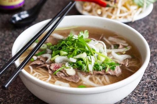 Ăn xong bát phở sáng, người đàn ông nhập viện khẩn vì một nguyên nhân dễ gặp