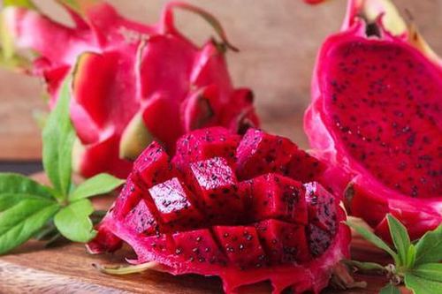 Thanh long đỏ giúp ổn định đường huyết nhưng có 3 nhóm người không nên ăn nhiều