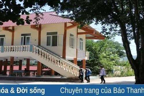 Thăm Làng học sinh Mường Lát