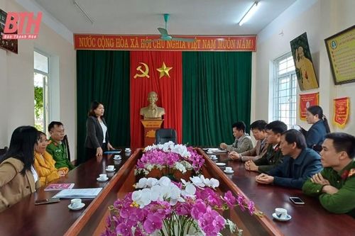Phối hợp hỗ trợ nạn nhân bị mua bán người trở về với gia đình