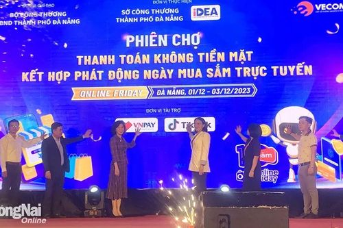 Khai mạc Phiên chợ Thanh toán không tiền mặt tại TP.Đà Nẵng