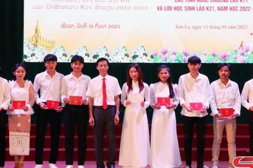Hợp tác đào tạo nguồn nhân lực cho các tỉnh Bắc Lào