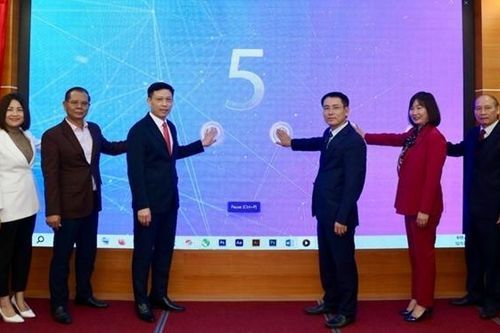 Trao giải Cuộc thi viết 'Bảo vệ môi trường trên địa bàn TP. Hà Nội năm 2023'