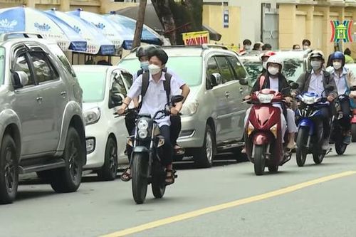 Hà Nội xử lý nghiêm học sinh vi phạm giao thông