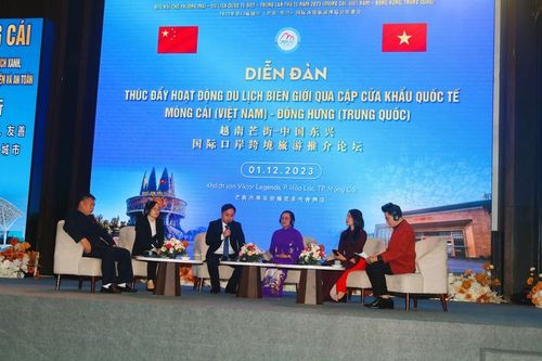Tháo gỡ khó khăn, vướng mắc du lịch qua cặp cửa khẩu Móng Cái (Việt Nam) - Đông Hưng (Trung Quốc)