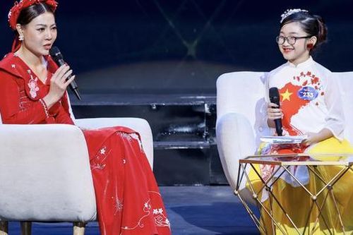 MC nhí Đỗ Quyên: 'Gia đình cùng các bạn vẫn gọi con là công chúa may mắn'