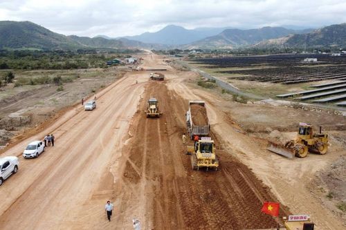 Thi công dự án cải tạo, mở rộng quốc lộ 19, cả 5 nhà thầu đều chậm trễ tiến độ