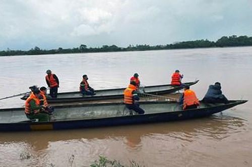 Mưa to đến rất to khiến nhiều nơi tại Quảng Bình bị ngập lụt, chia cắt