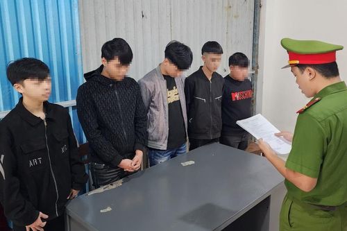 Làm rõ nhóm 'Xóm chùa' gây náo loạn đường phố