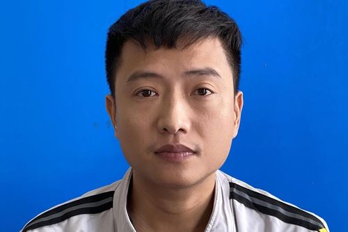 Bị khởi tố vì lừa đối khách hàng