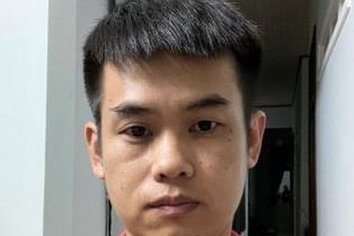 'Làm xiếc' tiền của khách hàng