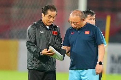 Vì sao CLB TPHCM từ bỏ kế hoạch chiêu mộ HLV Park Hang Seo?