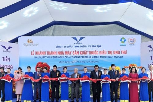 Bình Định: Khánh thành Nhà máy sản xuất thuốc điều trị ung thư lớn nhất Việt Nam