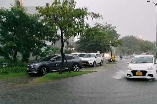 Thông tin mới nhất về đợt mưa lớn ở miền Trung